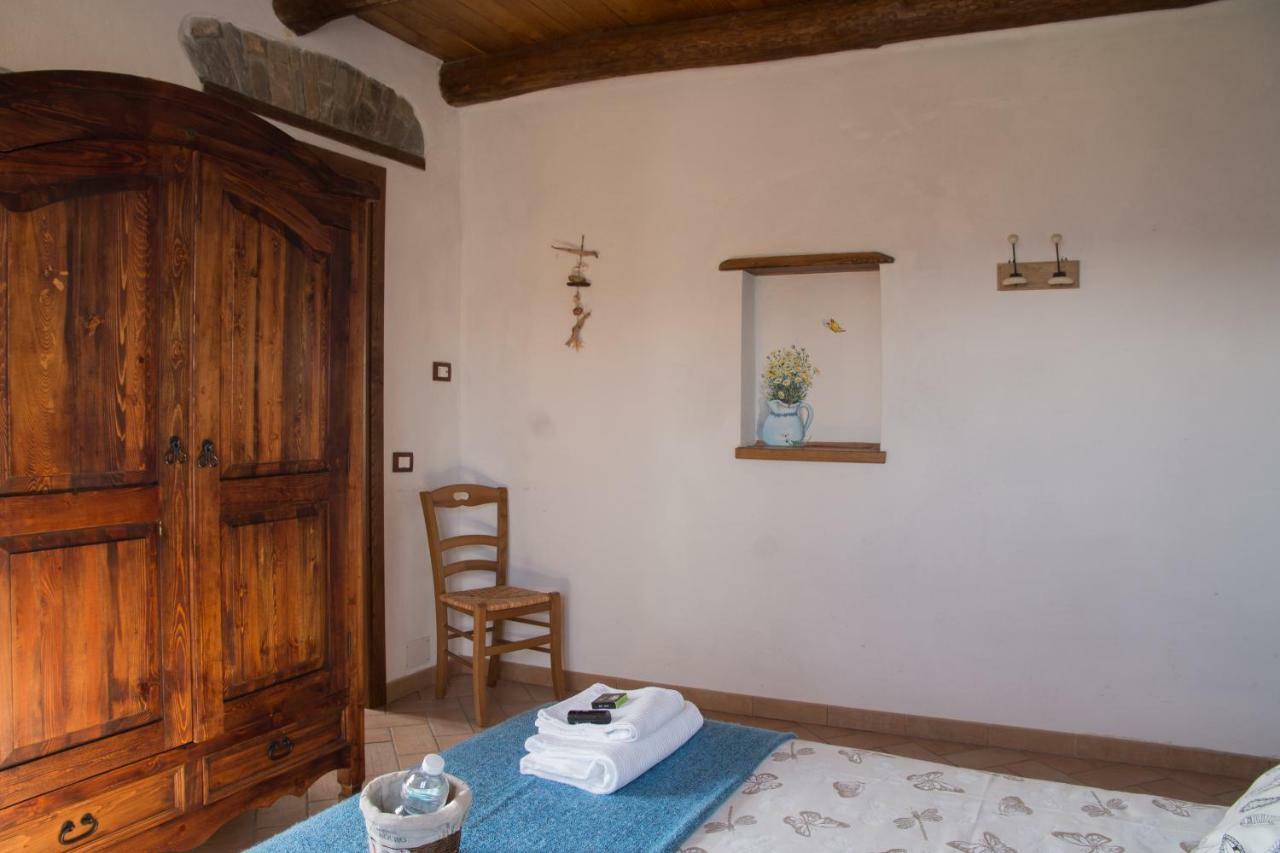 Agriturismo Angio Nel Cere Bracelli Exteriör bild
