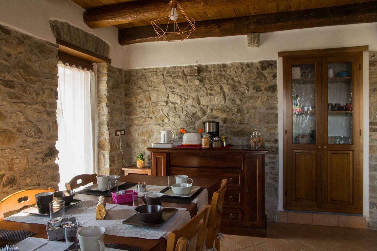Agriturismo Angio Nel Cere Bracelli Exteriör bild